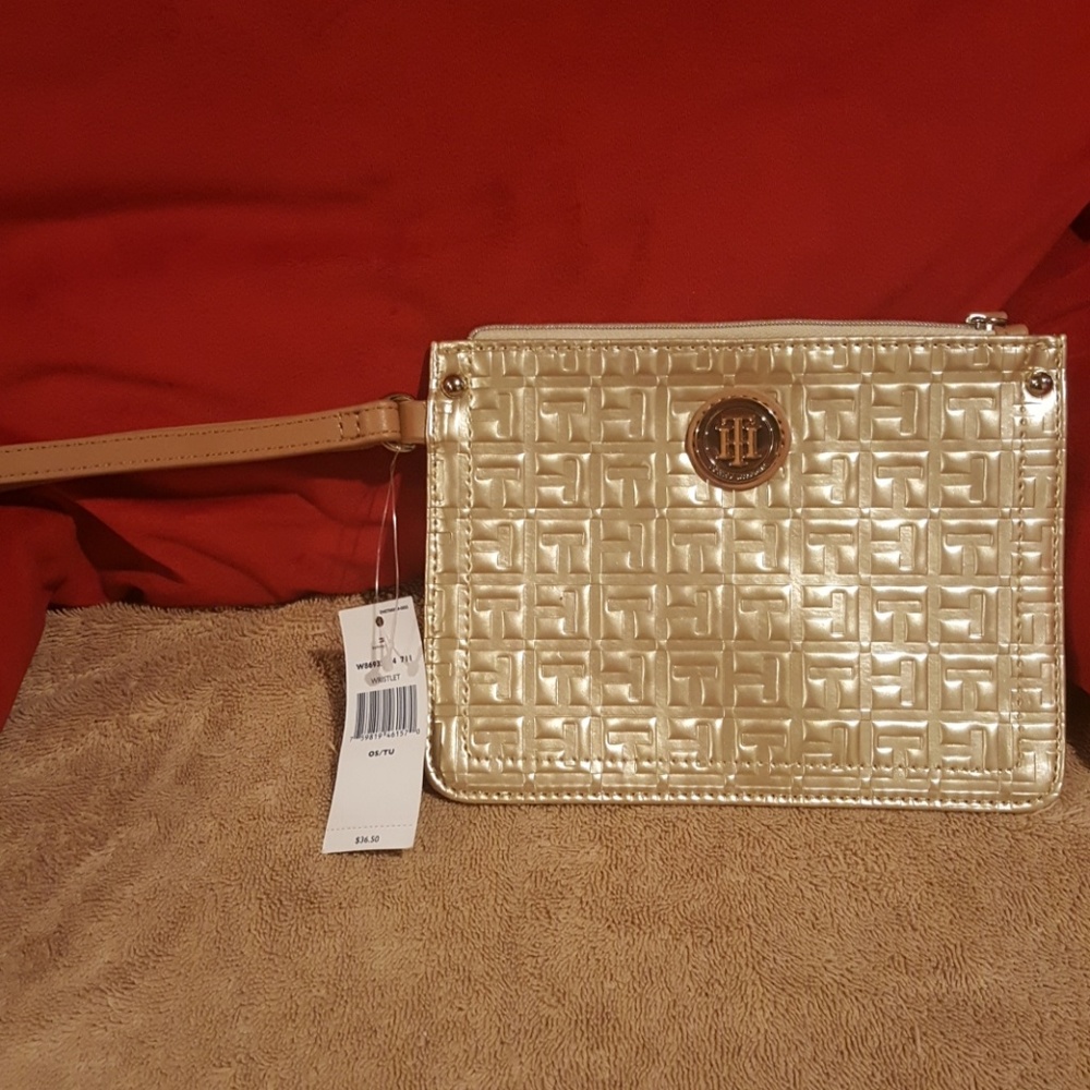 Tommy Hilfiger wristlet